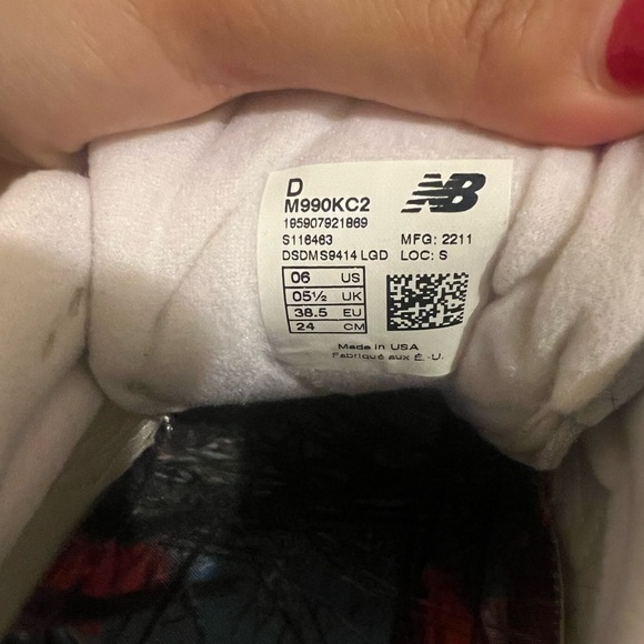 New Balance 990v2 Kith Cyclades - Picture 9 of 9